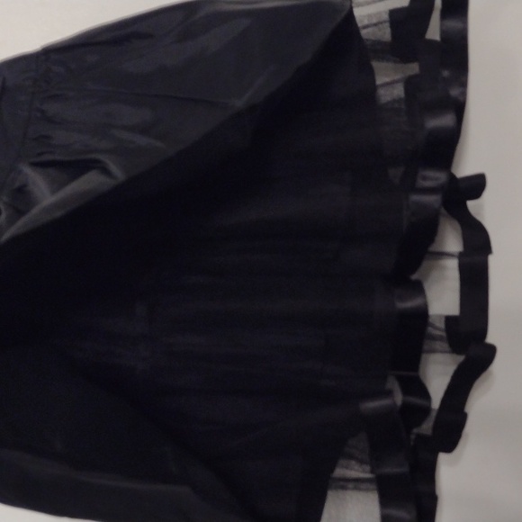 Elegant Black A-Line Skirt - Picture 5 of 16